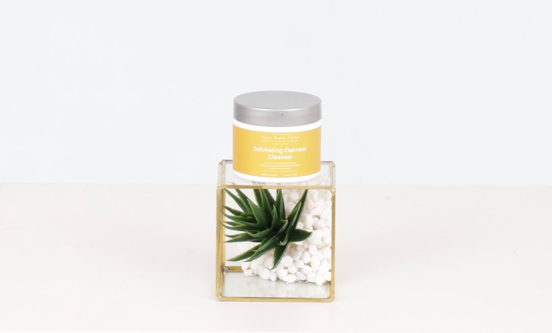 Gentle Oatmeal Exfoliating Cleanser for Dry & Sensitive Skin